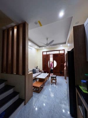Bán Nhà Đẹp Hoàng Mai. 32m2, 5 tầng, mặt tiền 3.4m2, Ô tô tránh.