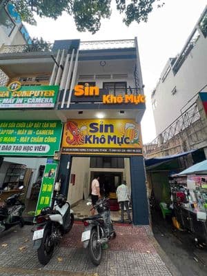 Mặt Bằng Cho Thuê ( Có Vỉa Hè Lớn )