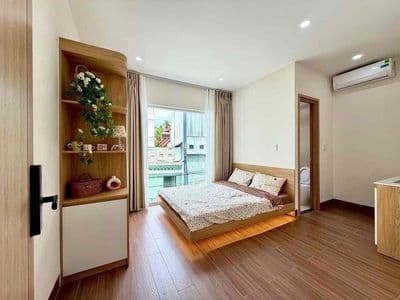 Căn hộ mới xây ban công nội thất xịn yên thế - cv gia định - sân bay