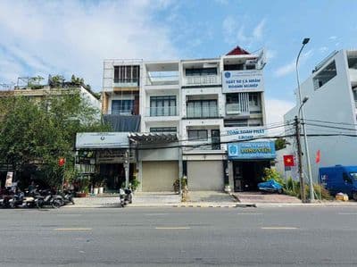 30 triệu thuê nguyên căn mặt tiền đường 24m q7 – 4 tầng, gara ô