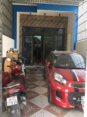 CHO THUÊ NHÀ 2 LẦU 3PN có Máy lạnh sân để xe hơi