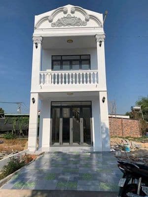 Nhà mới ngay TP Mới. 70m2 xây 1 trệt 1 lầu 2 Phòng ngủ. 1ty5 sổ riêng