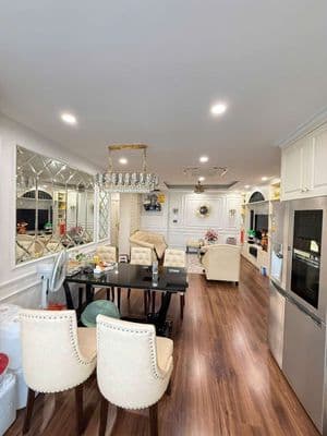 tôi cần bán căn hộ 104m2 cầu Tó
