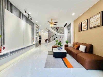 Nhà full nội thất mới 4,5*16m 4tầng 4pn hxh phạm văn chiêu