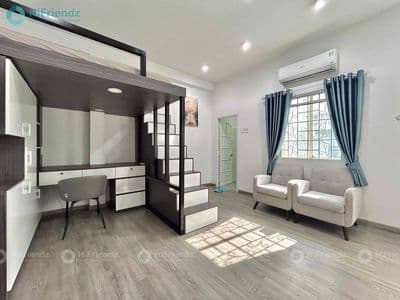 Cửa sổ trời lớn - ngay công viên hoàng văn thụ