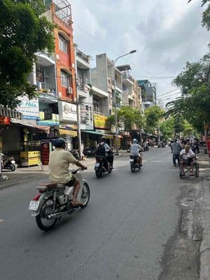 Siêu phẩm dòng tiền chdv cách mặt tiền vài bước full nội thất