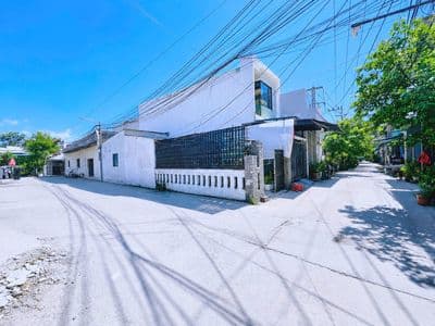 Nhà cấp 4, kiệt ô tô tránh nhau - ngay ngã 5 nguyễn lương bằng