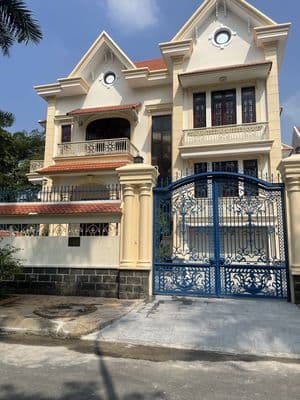 Cho thuê biệt thự gần sông, khí hậu mát mẻ