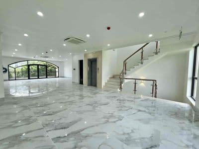 Nhà Vạn Phúc 7x23m (Hầm 3 tầng) vị trí đẹp, mặt tiền đường lớn