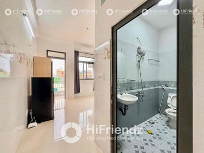 Căn hộ studio bancol full nội thất siêu rộng - gần vòng xoay phú lâm