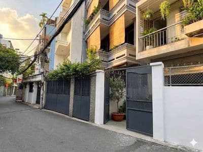 MẶT TIỀN VINTAGE, Hẻm xe hơi, nhiều cây xanh gần đầu Phan Đăng Lưu