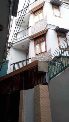 Nhà trệt 2 lầu 3PN, Nơ Trang Long