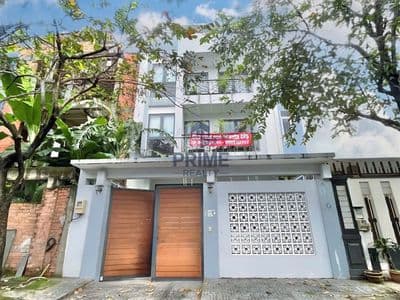 Cho thuê nhà ngay ga t3 * ngang 8m * trệt 2 lầu * tầng trệt suốt