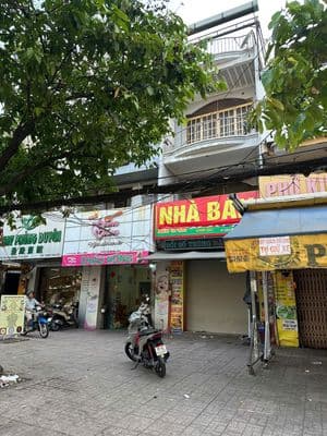 Nhà 3 lầu (4x20) có lề 12m mặt tiền tân hòa đông q.6