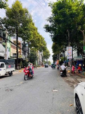 Chủ gửi cho thuê nhà trệt 2 lầu mặt tiền đường nguyễn hiền
