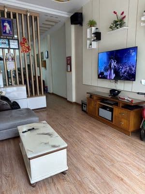 Cho thuê nhà mới, nguyên căn đường 12m p Tân Quy Q.7. 2 lầu 4pn. 25tr