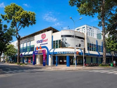 Sàn tại co.opmart nguyễn đình chiểu – góc nam kỳ khởi nghĩa
