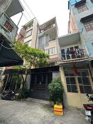 Nhà Nguyên Căn Lạc Long Quân - DT 70m2 - 4PN - 5 WC - giá 19 triệu