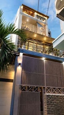 Hơn 7.xtỷ dòng tiền 30tr/thể hẻm xe hơi ngag đường lê quang định.