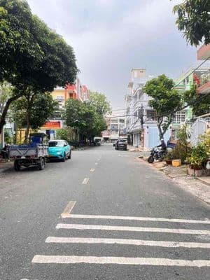 Bán nhà mt 11a tên lửa 100m2 - 13 tỷ 3.5 tấm