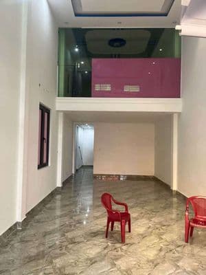 Nhà mặttiền kd lê thịhồng gấm