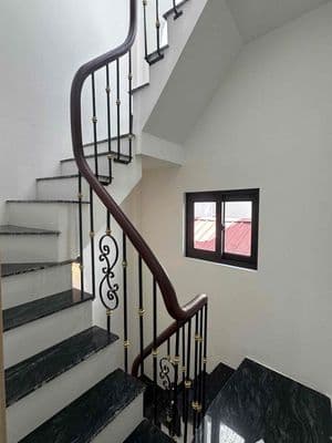 Cho thuê nguyên căn 5 tầng ngõ Hoà Bình 7 - 2 Bà Trưng - Diện