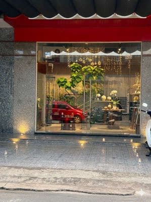 Nhà mặt tiền sau bến xe