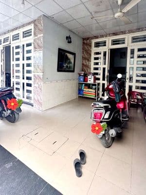 Bán nhà tô ngọc vân, q12, dt 108m²,9x12m, 3 tầng, 7pn.