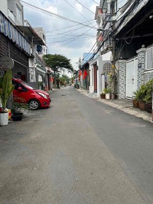 cjo thuê nhà nguyên căn QL13, P.HBP, Thủ đức , dt : 7 x 18m, 13 tr/th