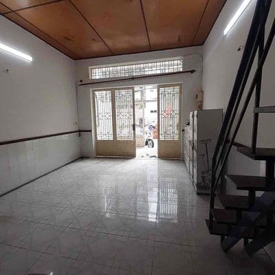 Cho thuê nhà hẻm xe hơi khu Tân Hương: cấp 4 đúc lửng : 5 x 17 M