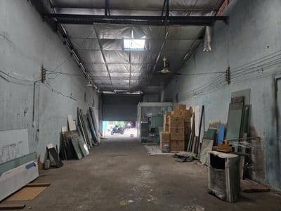 Kho,xưởng 6x30m y hình, có vp làm việc + máy lạnh, đ lê trọng tấn