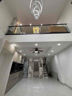 Nhà trung tâm bạch mai - lô góc 3 thoáng - ôtô vào nhà