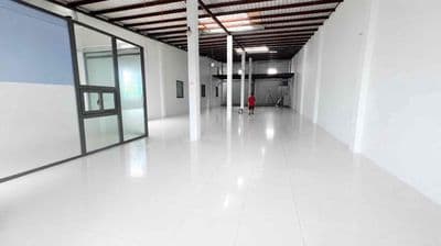 Xưởng Lê Văn Quới 8.5x30 270m2 Nền gạch men sạch đẹp