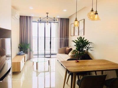 Cho thuê căn hộ 2 phòng ngủ, lầu cao view đẹp giá 18 triệu/tháng