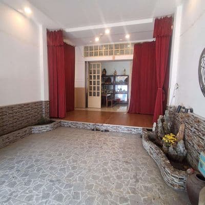 Cho thuê nhà mặt tiền 3pn2wc giá 12triue