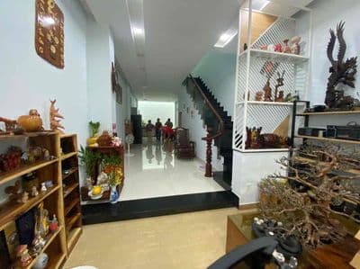 Mặt Tiền KD VIP P. Tân Sơn Nhì. 4x21m 2 Lầu ST,4PN,4WC.