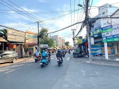 Nhà Thuê 4.2x19m.1 Lầu.MTKD Lương Thê Vinh.Gía:16tr
