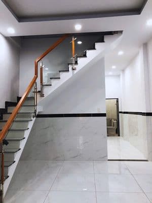 Chủ cho thuê nhà mới DT:4x13 giá 10tr/thg lầu ,HBC,TĐ