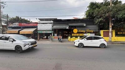 Siêu phẩm thang máy 5 tầng - xe hơi ngủ nhà - gần sân bay - chỉ 10 tỷ