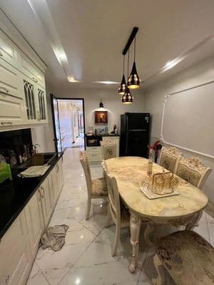 Cho thuê nhà mặt phố Đông Thiên, Vĩnh Hưng, gara ô tô