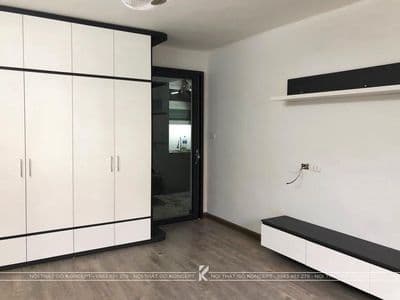 Nhà 60m tầng 3 nhà E9 Phương Mai