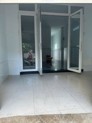 Cho thuê nhà dương quảng hàm dt 4 x 15 1pn,1wc - giá 7,5tr