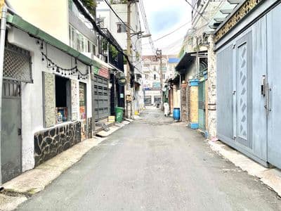 Phan Văn Trị, Ngay Emart, 85m2 Hẻm kinh doanh ô tô né, 4,5x18, 11,8 Ty