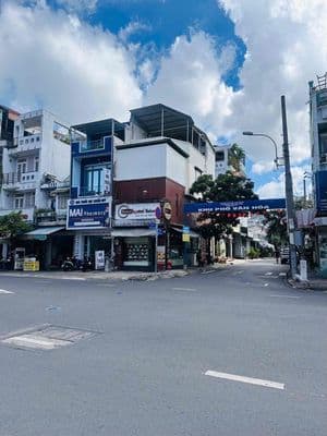 cho thuê nhà mặt tiền căn góc vị trí đắt địa đường Nguyễn Sơn