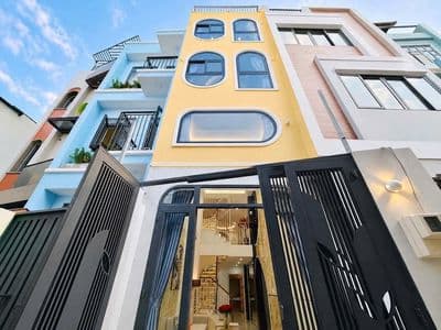 Nhà đẹp 42.5m2 nở hậu xây mới 5T, 4PN có PN trệt P. Hạnh Thông 7.5 tỷ
