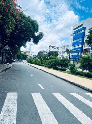 Căn Góc 2Mt Nguyễn Thế Chuyện, 1 Trệt 3 Lầu 6PN, 9x14m, 45tr/Th