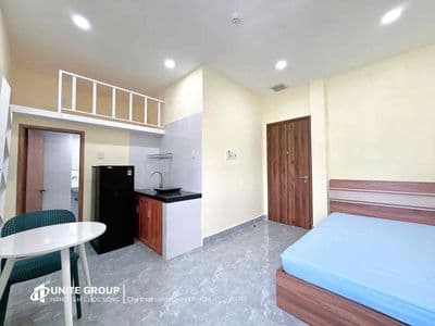 Căn hộ 2 không gian ngủ - balcon - thang máy - ngã tư phú nhuận