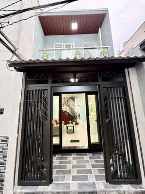 nhà mới y hình cần bán gap sổ đẹp hem đẹp