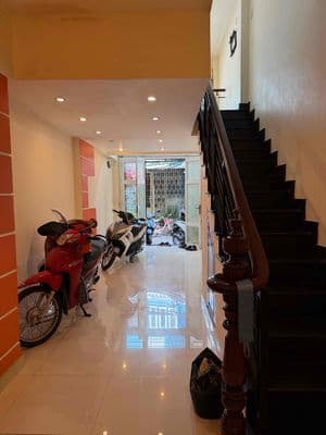 nhà 4 PHÒNG NGủ 3,2x12 cư xá đô thành. hẻm xe hơi