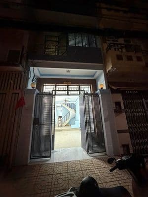 Quận 11, nhà Lạc Long Quân, P5, cho thuê nguyên căn, nhà trống ở liền